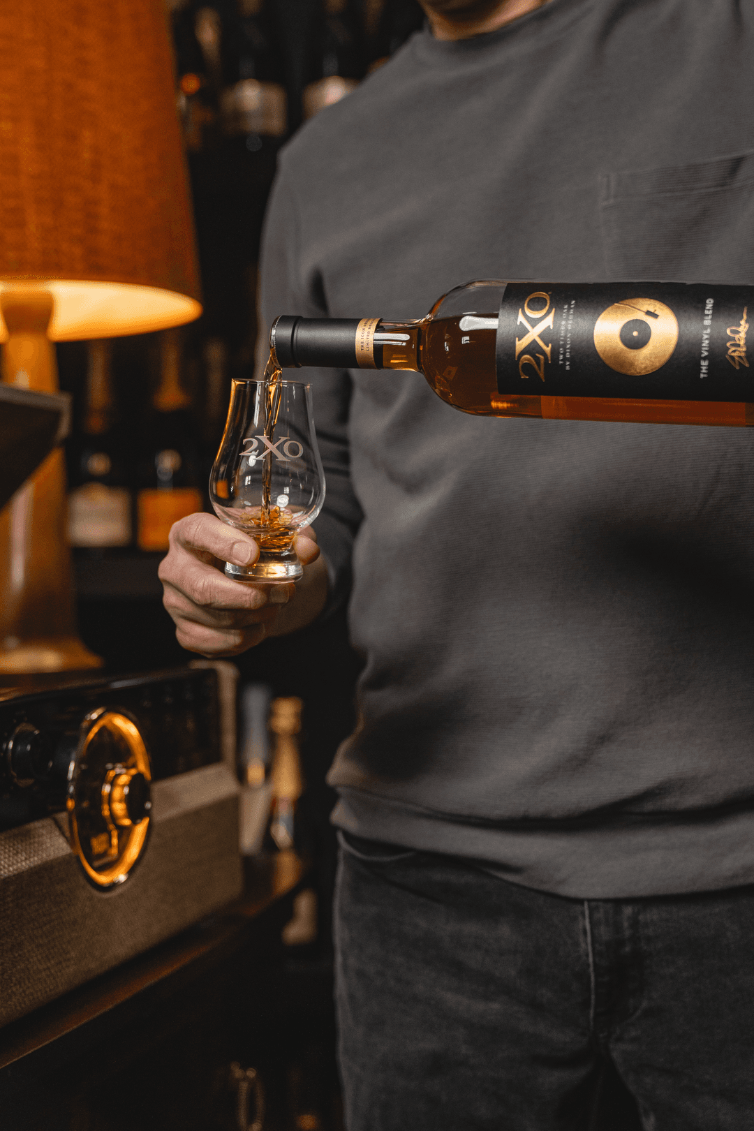 2XO THE VINYL BLEND KENTUCKY STRAIGHT BOURBON WHISKEY