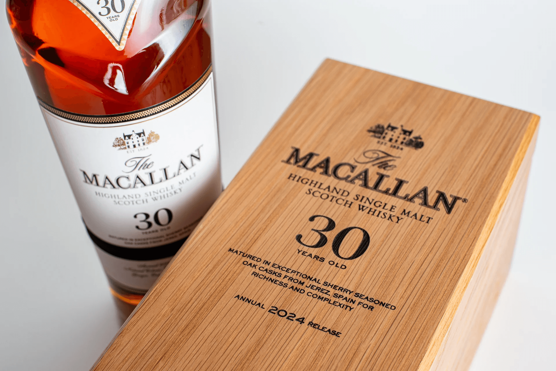 The MACALLAN 30 Years Old 木箱入り The MACALLAN 30年 マッカラン 30