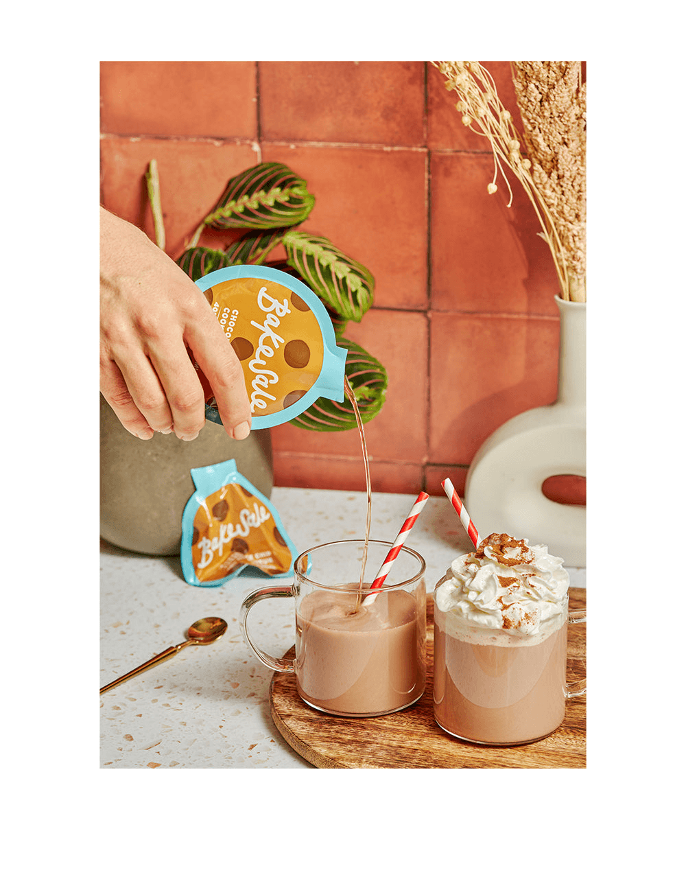 BAKESALE CHOCOLATE CHIP COOKIE LIQUEUR