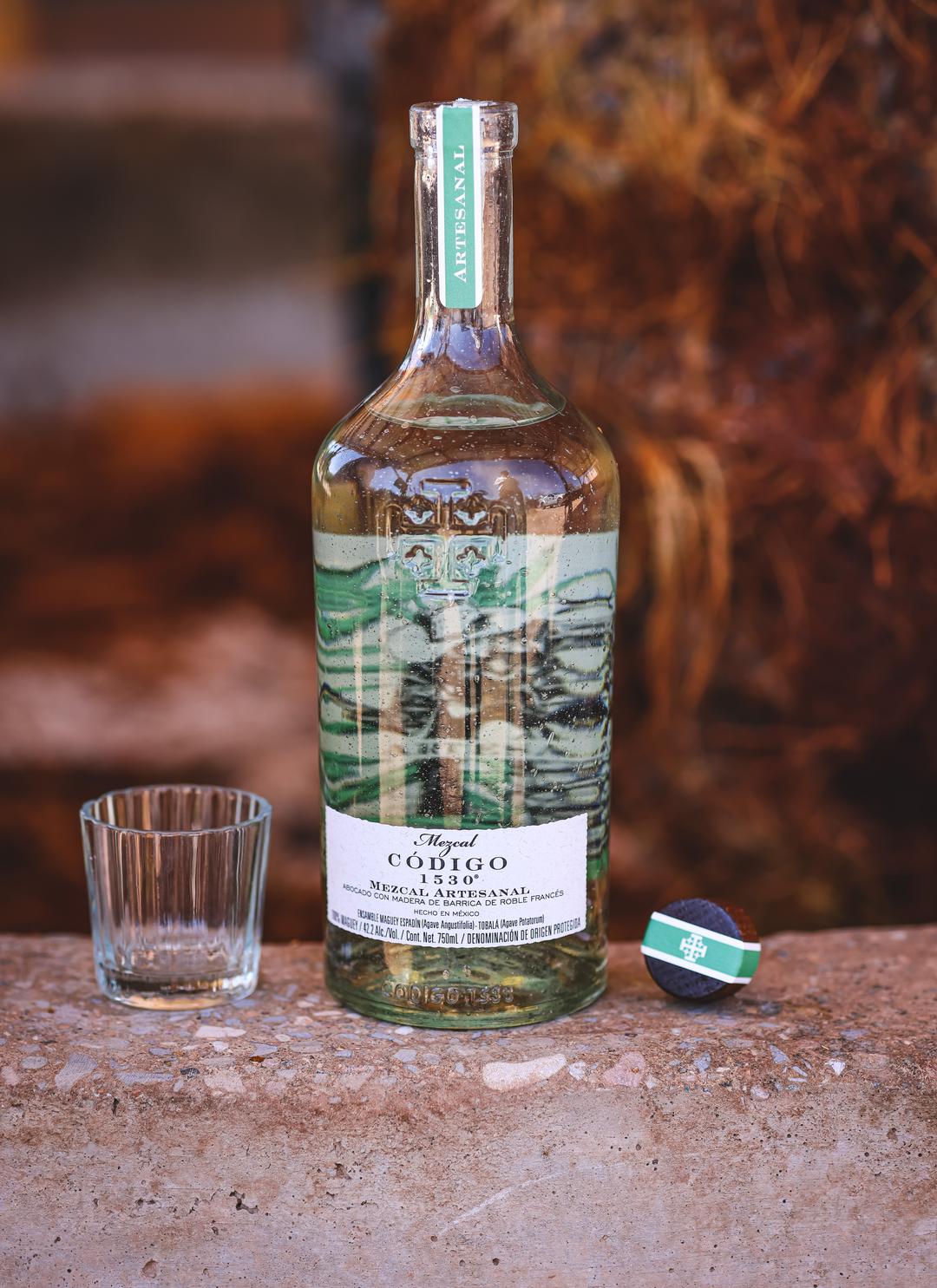 CÓDIGO 1530 MEZCAL ARTESENAL