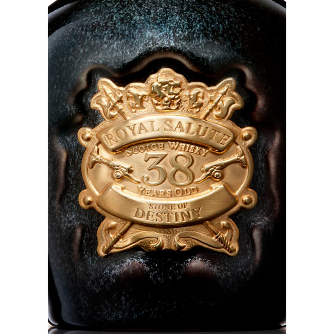 ROYAL SALUTE 38 YEAR OLD STONE OF DESTINY