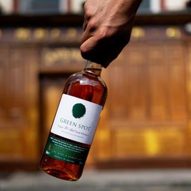 GREEN SPOT SINGLE POT STILL IRISH WHISKEY FINISHED IN ZINFANDEL CASKS CHATEAU MONTELENA
