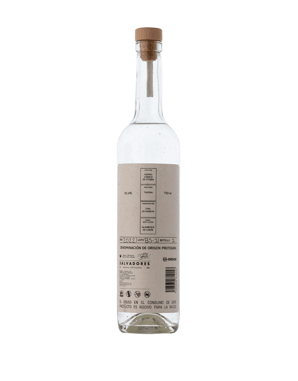 SALVADORES MEZCAL DESTILADO CON BÚFALO