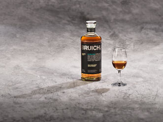 Bruichladdich® Thirty Single Malt Scotch Whisky, , main_image_2