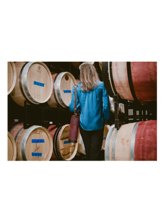 Vinarmour Wine Travel Carrier, Burgundy - Attributes