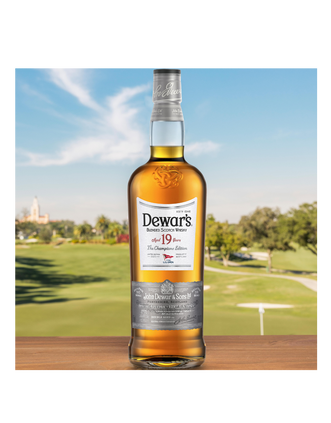 Dewar's 19 Year Old "The Champions Edition" - Lifestyle