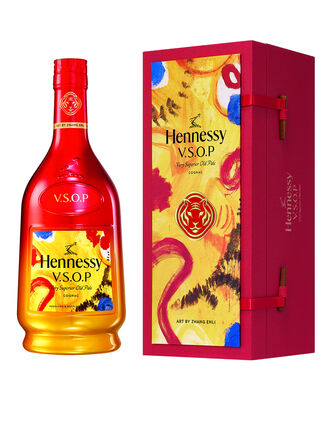 HENNESSY V.S.O.P 2022 LUNAR NEW YEAR LIMITED EDITION GIFT BOX by Zhang Enli, , main_image