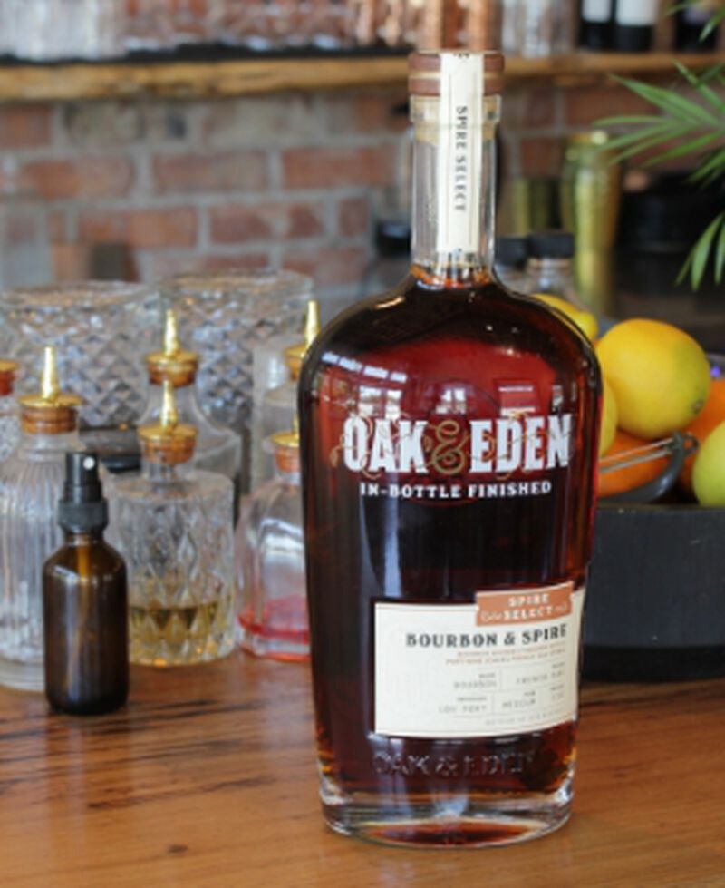 Bottle of Oak & Eden Spire Select Bourbon S2B3